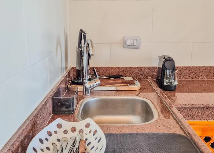 Bedro Rooftop 1 Private Balcony Sea View 30 Sec To Sea *