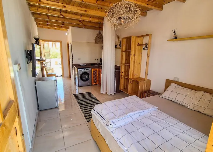 Bedro Rooftop 1 Private Balcony Sea View 30 Sec To Sea Daire